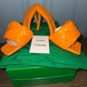 Bottega Veneta Lido Intrecciato Leather Mules